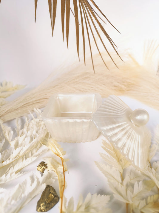 Boîte à bijoux en résine époxy