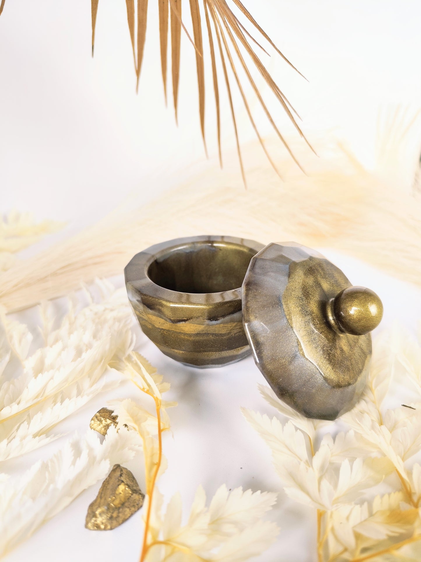 Pot à bijoux en résine époxy