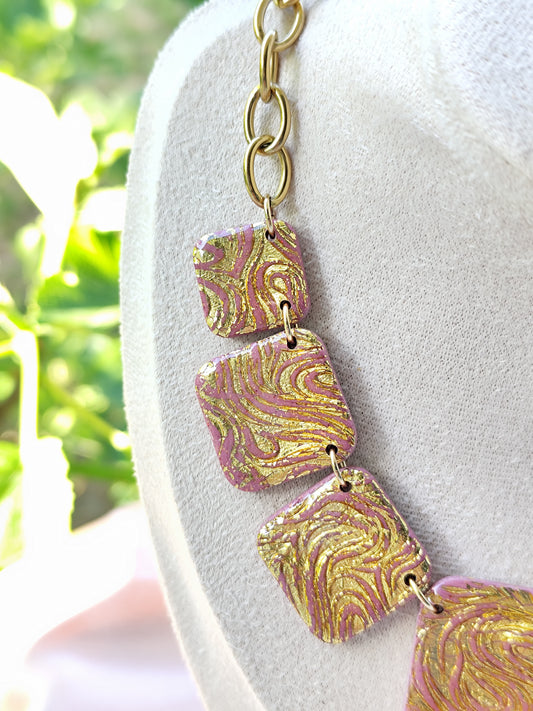 Collier Rosas