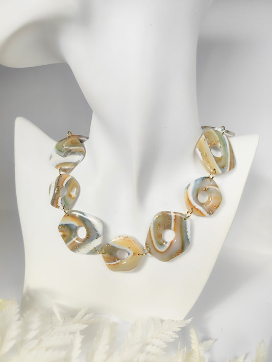 Collier Opaline