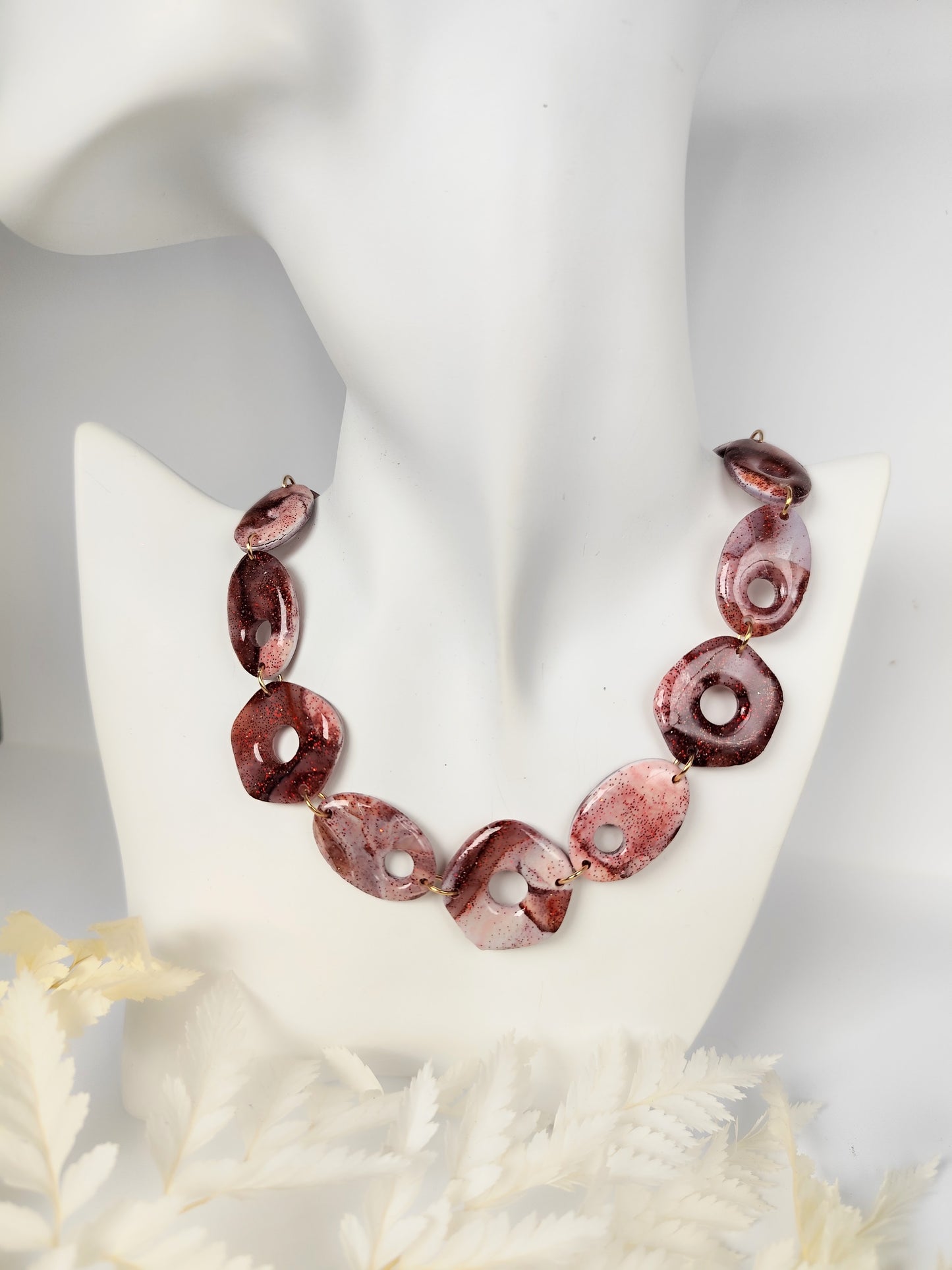 Collier Feuille de Rubis