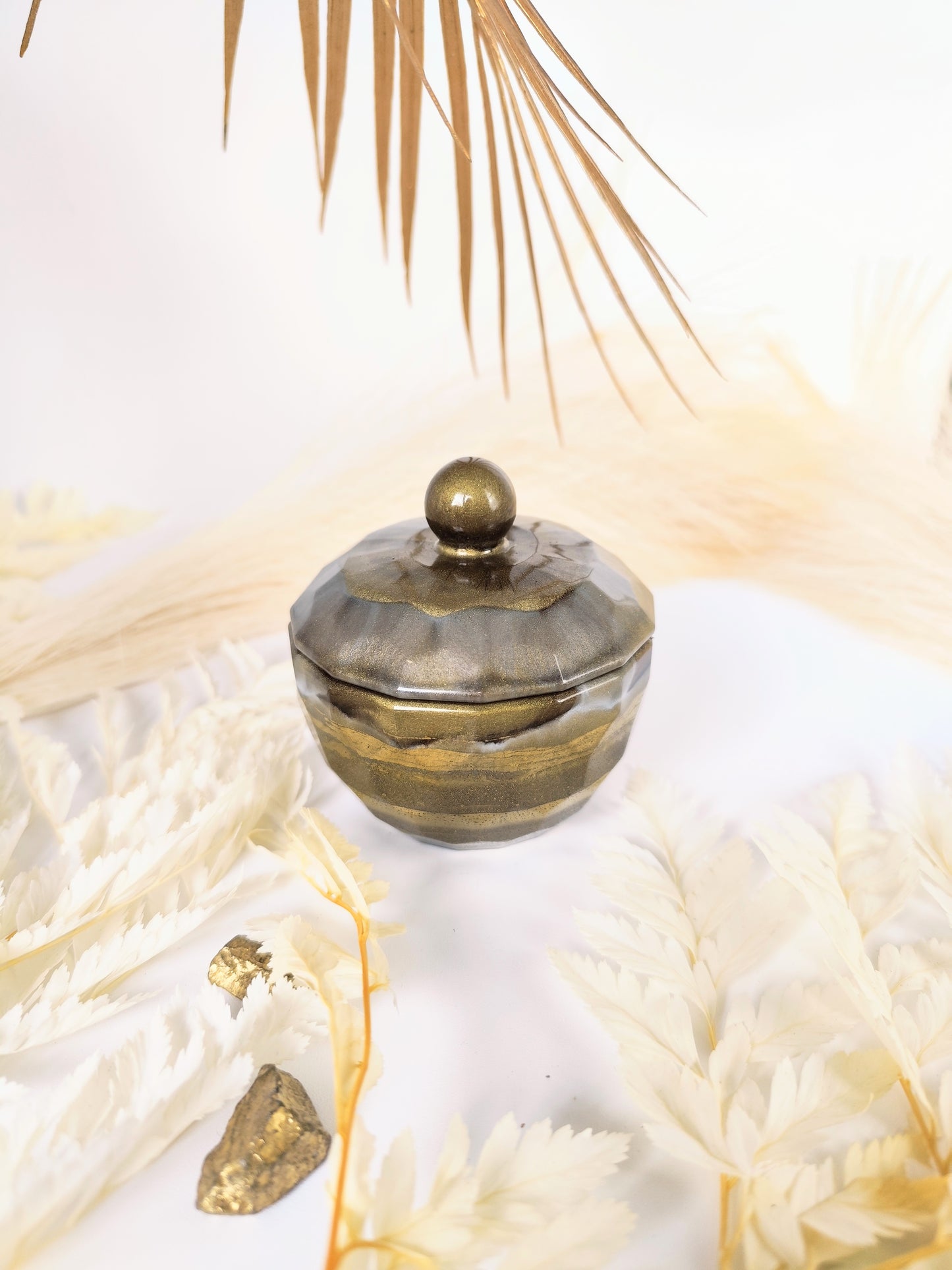 Pot à bijoux en résine époxy