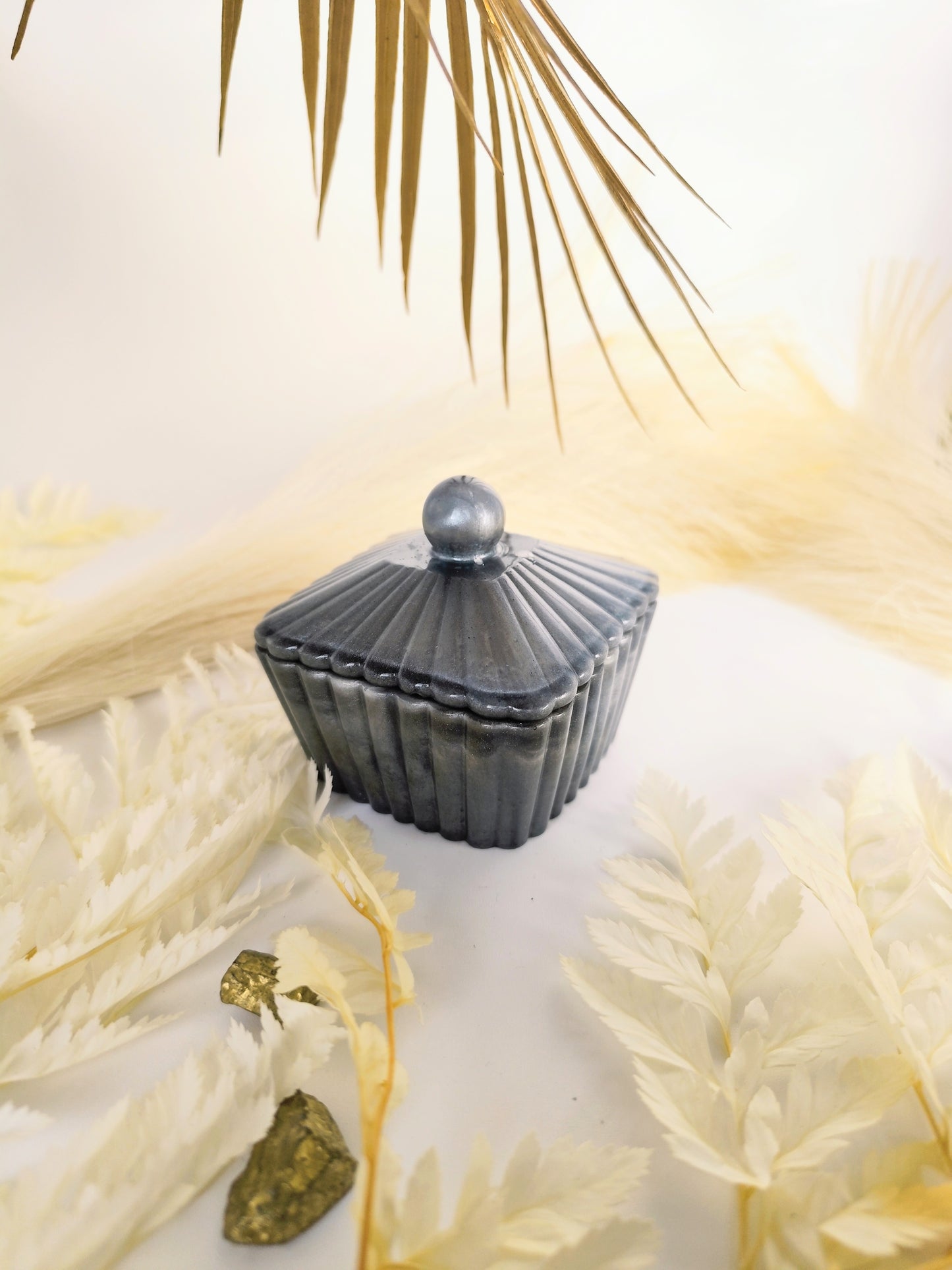 Boîte à bijoux en résine époxy