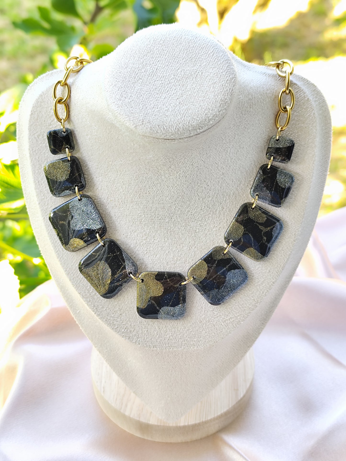 Collier Eclipse