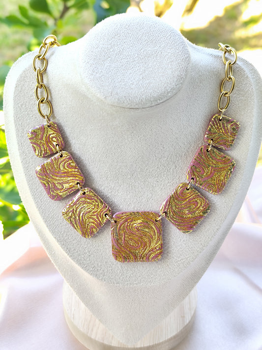 Collier Rosas