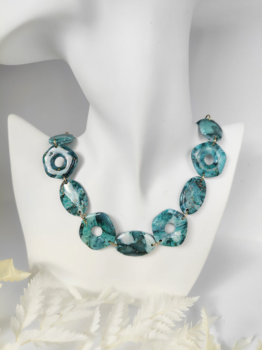 Collier Feuille d'Emeraude